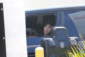 Pete Wentz, black hat, black tshirt, drive-thru window, black car